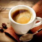 Cafeïne-onttrekkingshoofdpijn: symptomen, oorzaak en behandeling